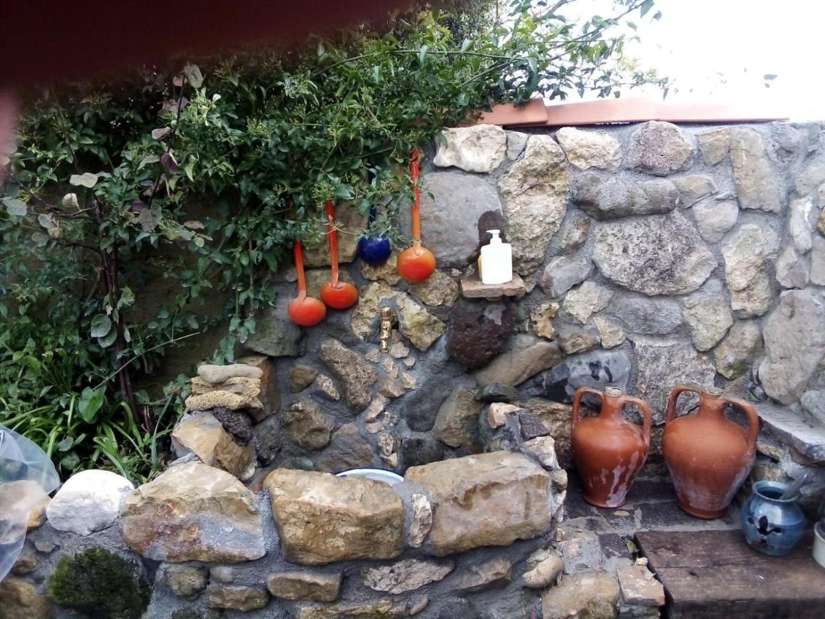Belli come il Sole Serri Esterno foto
