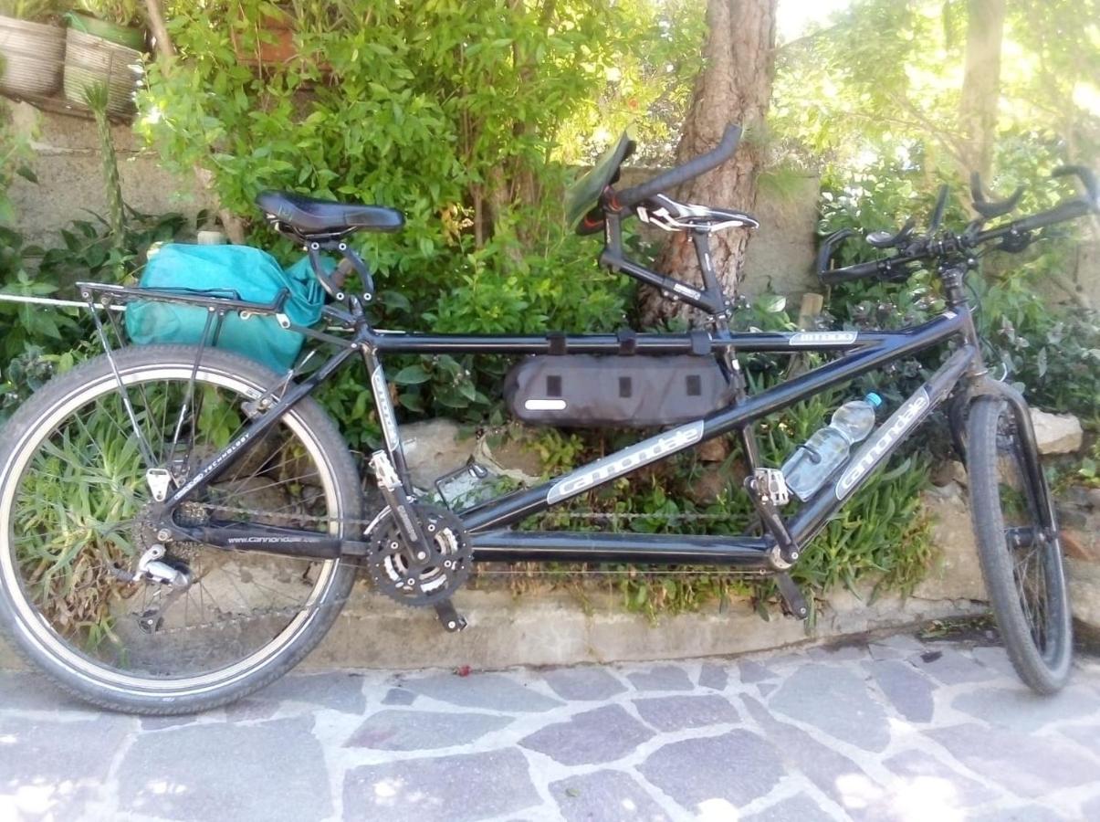 Belli come il Sole Serri Esterno foto