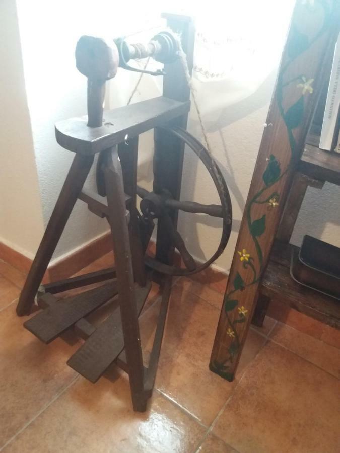 Belli come il Sole Serri Esterno foto